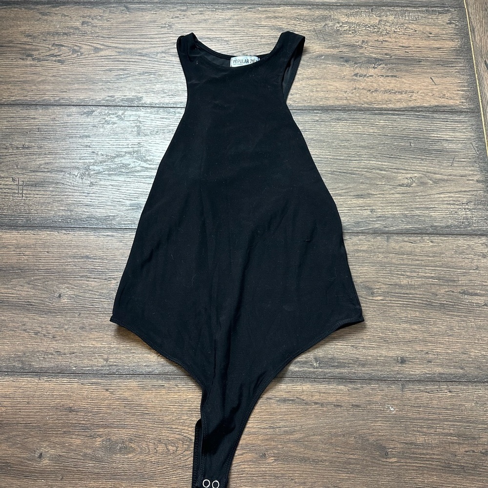 Bodysuit black/ woman/ pretty whit everything ❤️🫶🏼 it’s size M